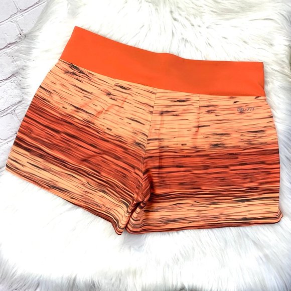 SOLD! 🏃♀️|•NIKE•| Running Crew Shorts Dri-Fit - Picture 3 of 8